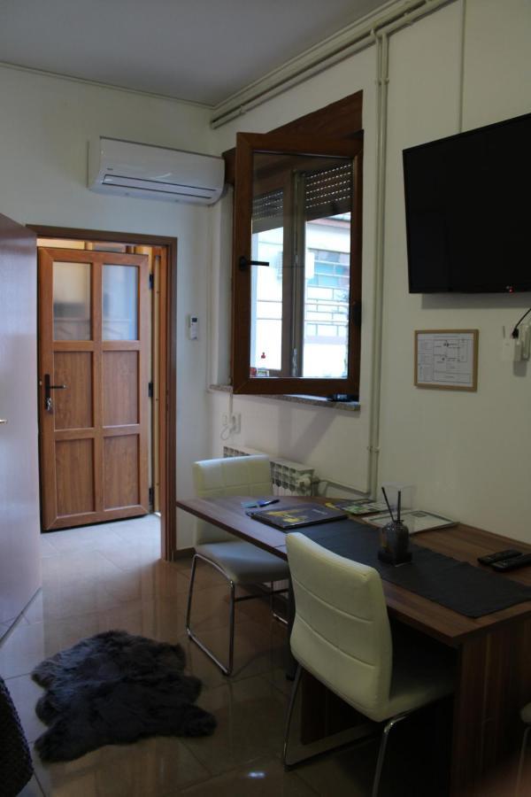 Studio Apartman Hinko Ðakovo Exterior foto